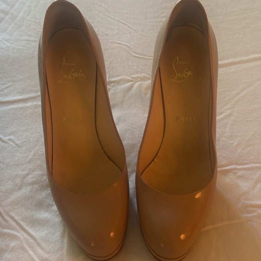 Christian Louboutin Beige Heels
